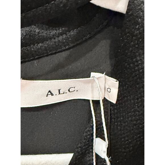 NWT A.L.C. Hirsch Keyhole Pleated V-Neck Crepe Blouse Top Black Women's Size 0 - Picture 5 of 7